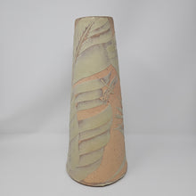 Load image into Gallery viewer, The Dragon and the White Bird 100105