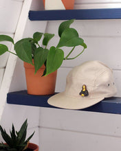 Load image into Gallery viewer, Mona Lisa Enamel Pin