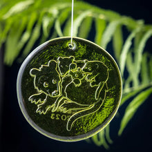 Load image into Gallery viewer, 4" Frosted Malachite Possum Blenko Suncatcher