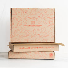 Load image into Gallery viewer, Woodpecker Bird Flying Mobile