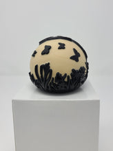 Load image into Gallery viewer, Cameo Paperweight "Hunter"