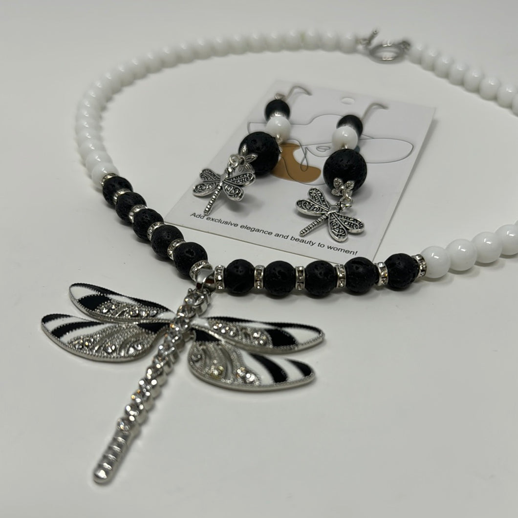 Black & White Dragonfly Set