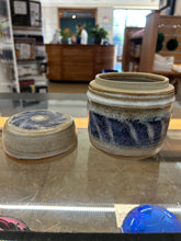 Load image into Gallery viewer, Flat Lid Covered Jar

