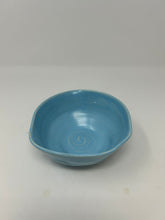 Load image into Gallery viewer, Porcelain Bowl w/ Satin Robin&#39;s Egg Glaze
