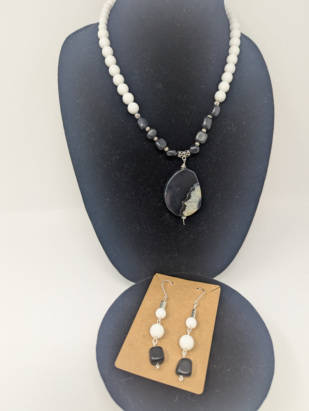 White Onyx & Agate Stone set