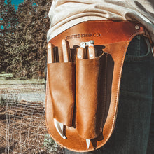 Load image into Gallery viewer, Harvest Essentials Slim Genuine Leather Gardener&#39;s Tool Belt
